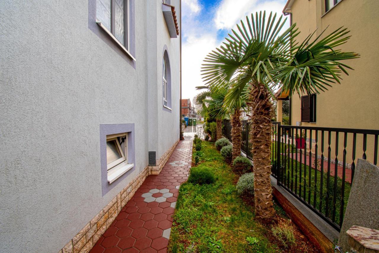 Prodan Apartment *