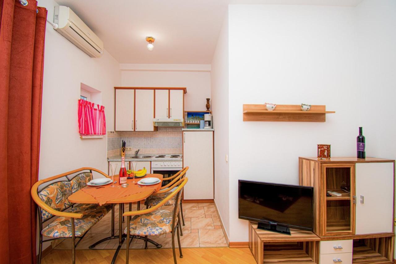 Prodan Apartment *