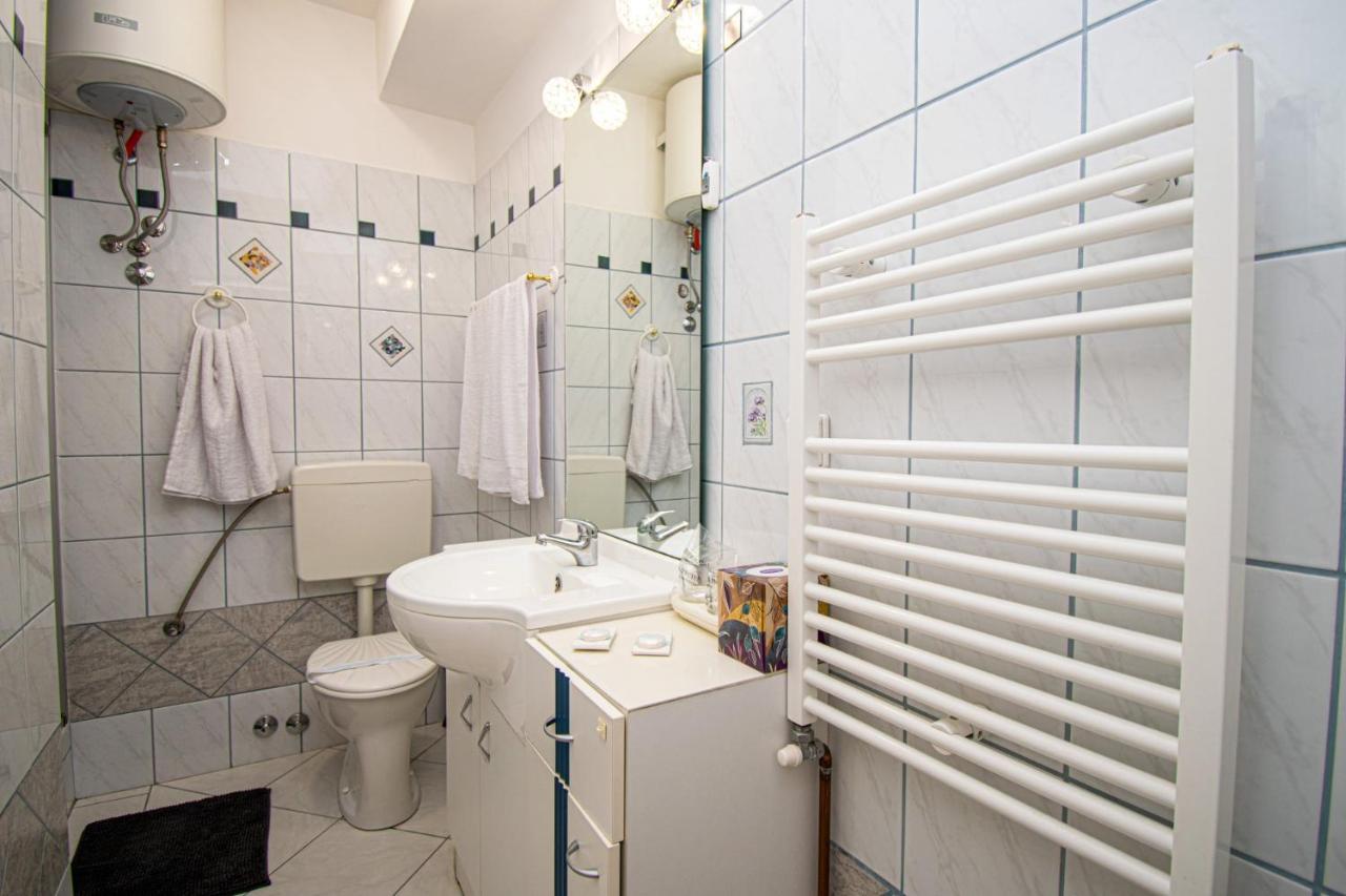 Prodan Apartment *